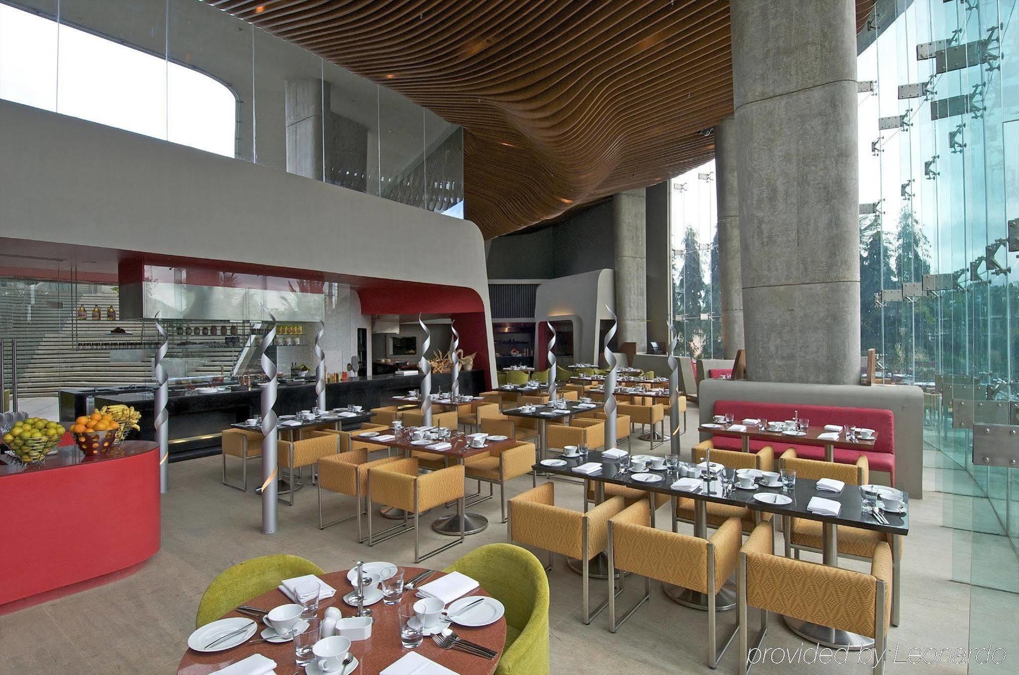 Vivanta Bengaluru, Whitefield Bangalore Restaurante foto